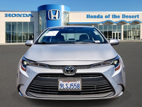 Used 2024 Toyota Corolla LE image 2
