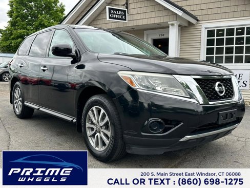 Used 2013 Nissan Pathfinder S image 1