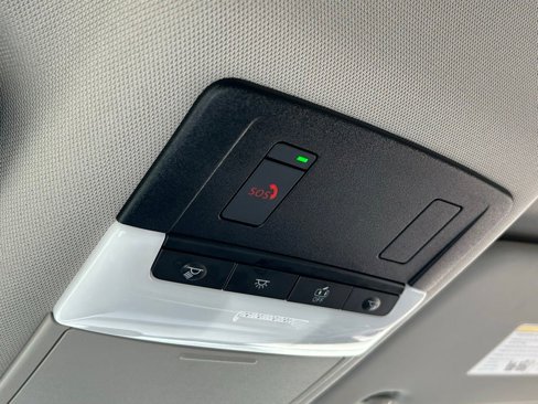 Used 2023 Nissan Rogue SV image 46