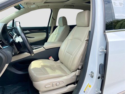 Used 2019 Buick Enclave Essence image 17