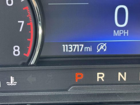 Used 2020 Ford Explorer XLT w/ Comfort Package image 16