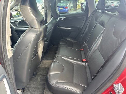 Used 2015 Volvo XC60 T5 image 13