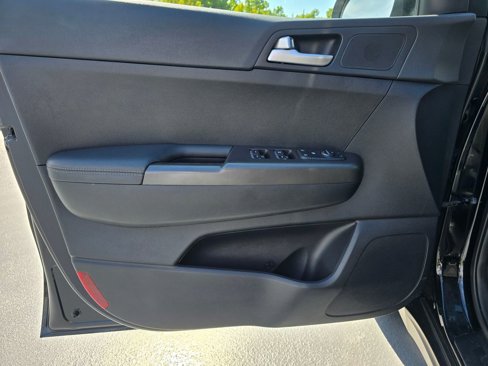 Used 2017 Kia Sportage LX image 24