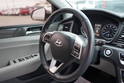 Used 2019 Hyundai Sonata Limited image 24