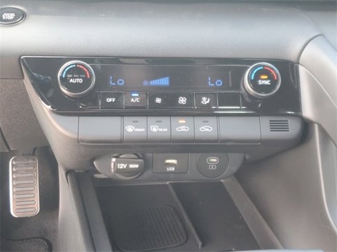New 2025 Hyundai Elantra Sport image 25