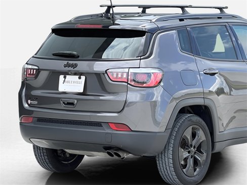 Used 2019 Jeep Compass Altitude image 9