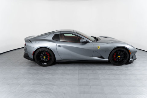 Used 2021 Ferrari 812 GTS image 39