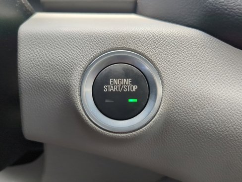 Used 2018 GMC Terrain SLE image 28