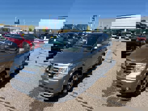 Used 2010 Dodge Journey SXT image 1