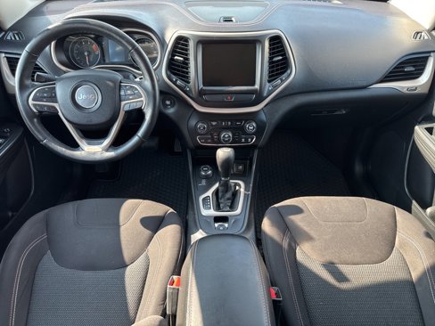 Used 2016 Jeep Cherokee 75th Anniversary image 23