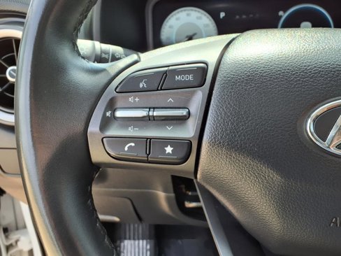 Used 2023 Hyundai Kona Limited image 28