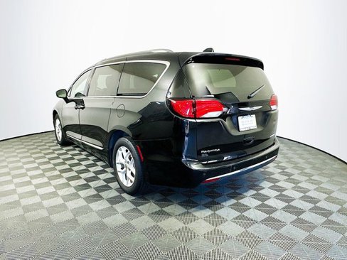Used 2020 Chrysler Pacifica Limited image 6