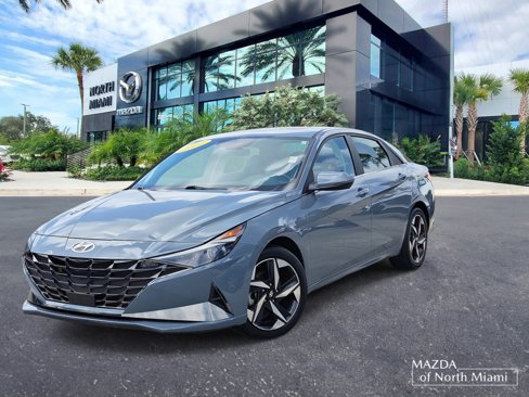 Used 2022 Hyundai Elantra Limited image 1