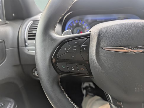 Used 2018 Chrysler 300 S w/ 300S Premium Group image 22