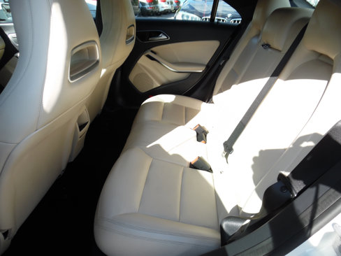 Used 2014 Mercedes-Benz CLA 250 image 18