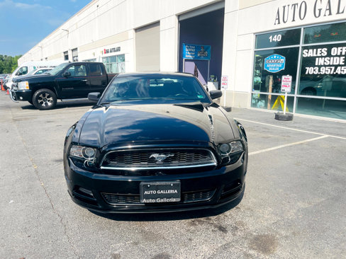 Used 2014 Ford Mustang Coupe image 2