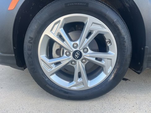 Certified 2022 Hyundai Kona SEL w/ Cargo Package image 9