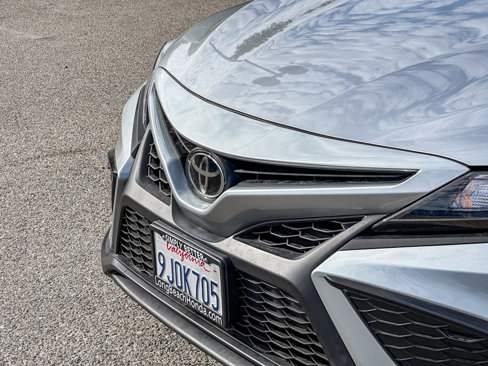 Used 2023 Toyota Camry SE image 6