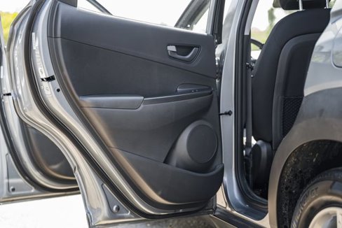 Used 2021 Hyundai Kona SE w/ Cargo Package image 30