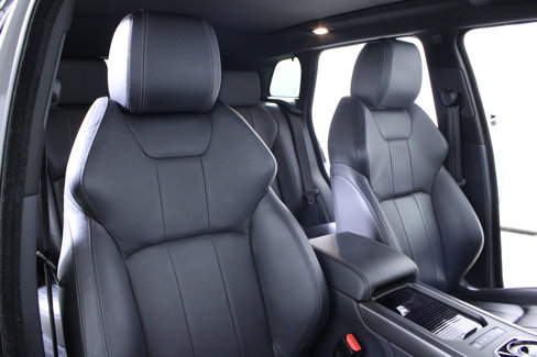 Used 2018 Land Rover Range Rover Evoque SE image 17