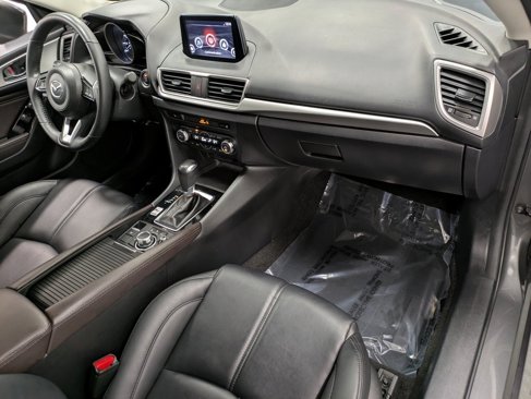 Used 2018 MAZDA MAZDA3 Touring image 29