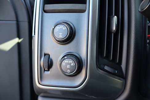 Used 2018 Chevrolet Silverado 1500 LT w/ All Star Edition image 12