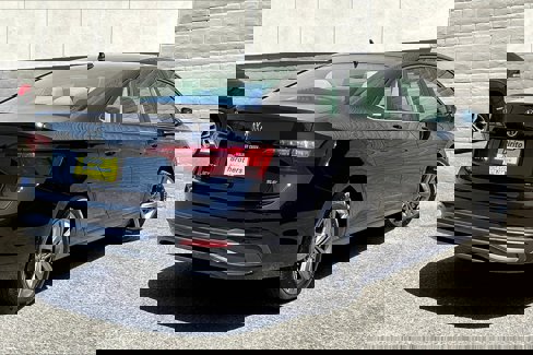 Certified 2024 Volkswagen Jetta SE w/ Panoramic Sunroof Package image 13