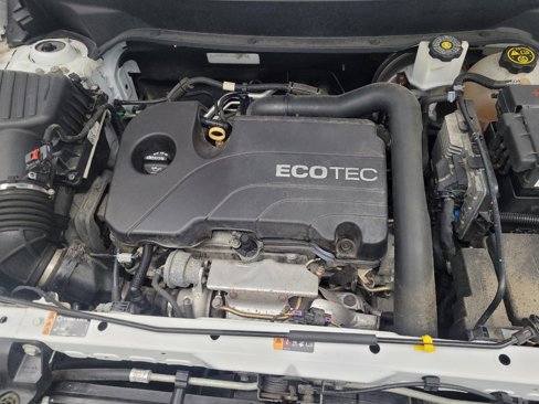 Used 2018 Chevrolet Equinox LS image 30