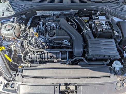 Used 2024 Volkswagen Jetta SE image 34
