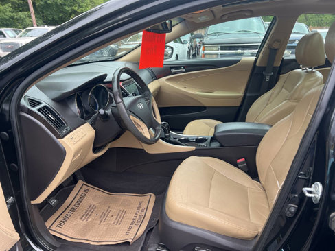 Used 2013 Hyundai Sonata Limited w/ Premium Pkg image 9