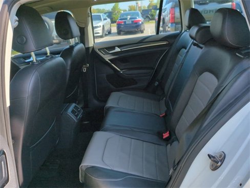 Used 2015 Volkswagen Golf TDI SEL w/ Lighting Package (SEL) image 14