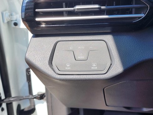 Used 2023 Volkswagen ID.4 Pro image 22