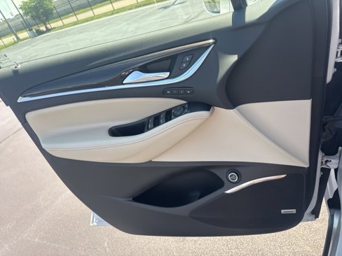 Used 2018 Buick Enclave Premium image 17