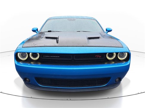 Used 2015 Dodge Challenger R/T Plus image 2