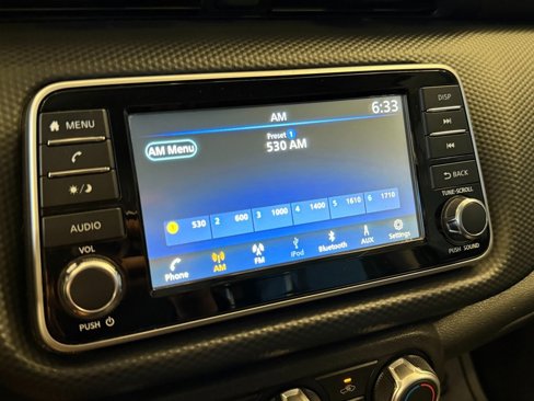 Used 2021 Nissan Kicks S image 11