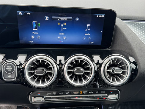 Certified 2025 Mercedes-Benz GLA 250 image 21