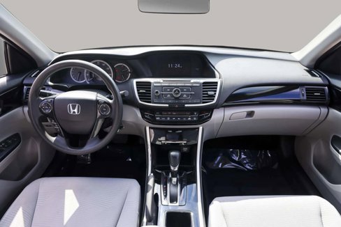 Used 2017 Honda Accord LX image 17