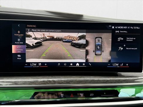 Used 2024 BMW 740i image 23