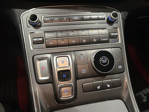 Used 2023 Hyundai Santa Fe SEL image 27