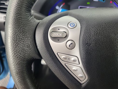 Used 2015 Nissan Leaf SV image 26