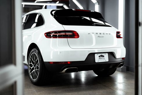 Used 2017 Porsche Macan image 21