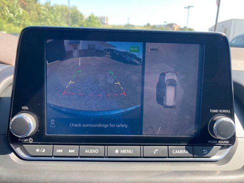 Used 2021 Nissan Rogue SV image 32