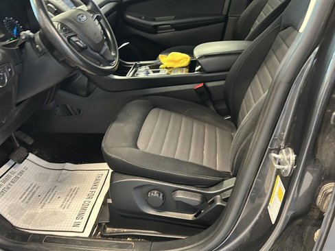 Used 2019 Ford Edge SE image 9