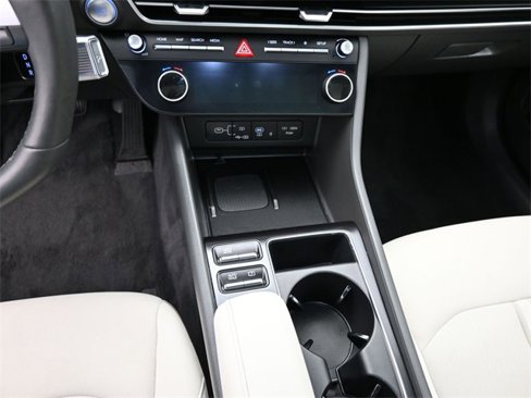 Used 2024 Hyundai Sonata SEL w/ Convenience Package image 32
