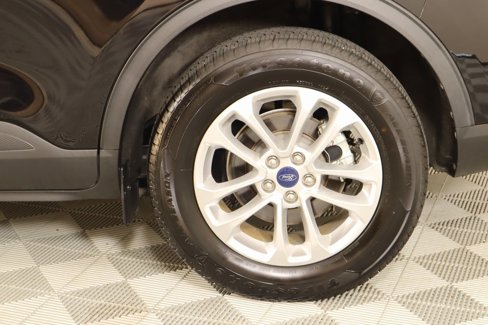 Used 2021 Ford Escape SE image 17