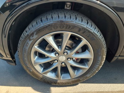 Used 2018 Dodge Durango GT image 41