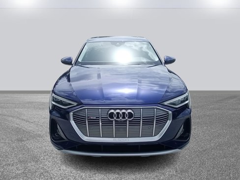 Certified 2022 Audi e-tron Premium Plus w/ Premium Plus Package image 2