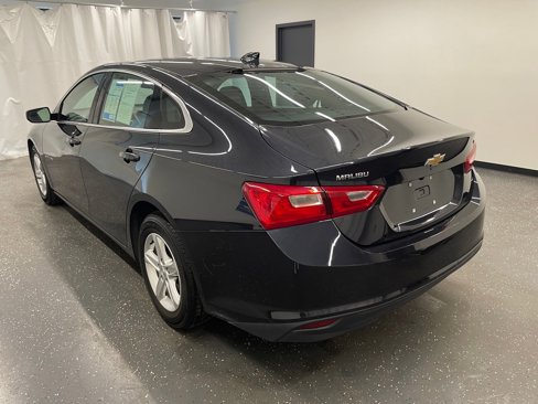 Used 2023 Chevrolet Malibu LT image 3