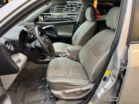Used 2012 Toyota RAV4 4WD image 12
