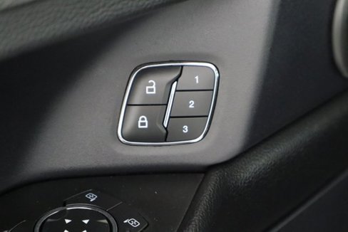 Used 2020 Ford Expedition XLT w/ Equipment Group 202A image 24